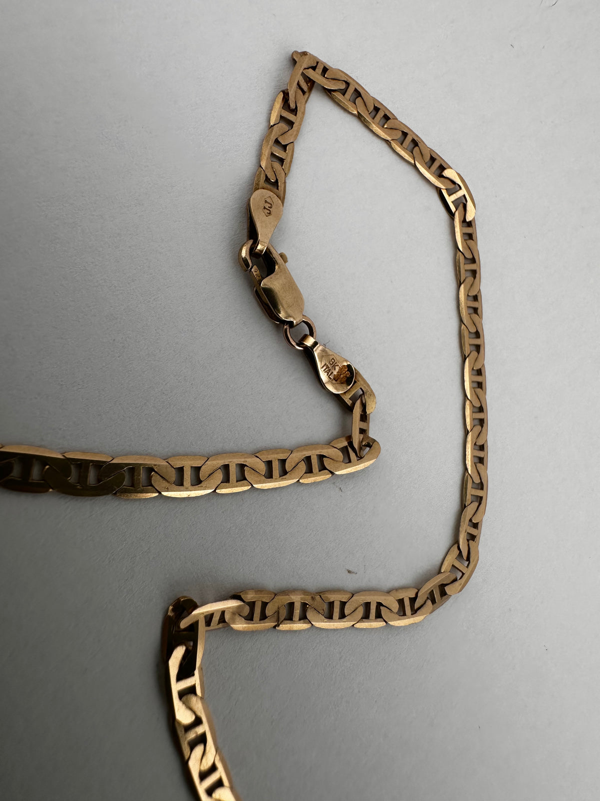 Vintage 9ct Yellow Gold Flat Mariner chain