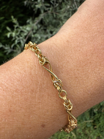 9ct Gold infinity & Byzantine link bracelet