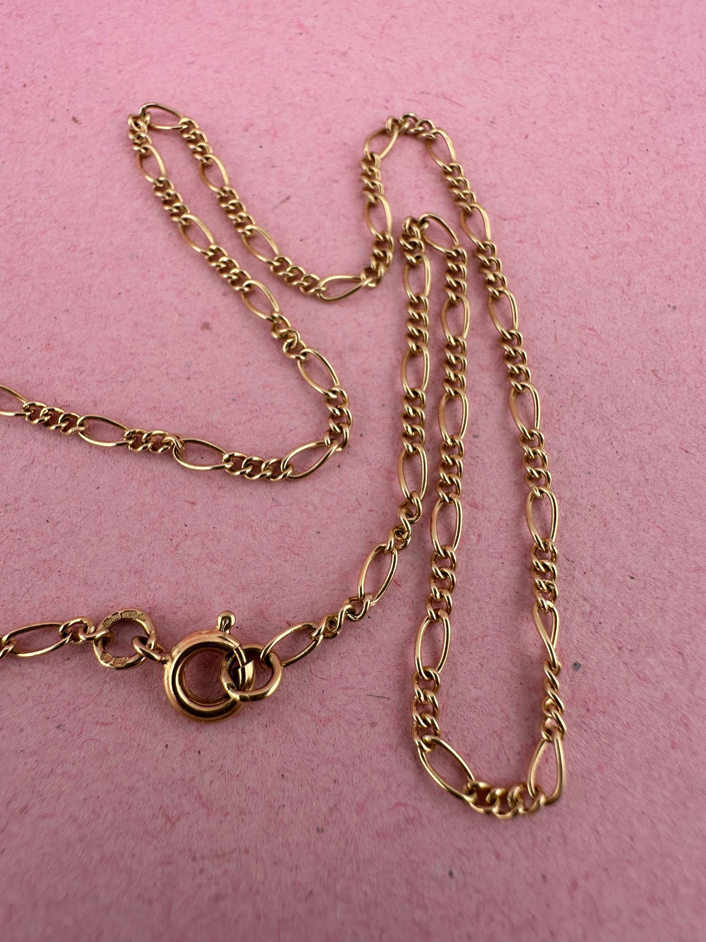 Vintage 9ct Yellow Gold mini Figaro chain