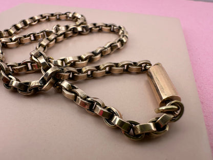Antique 9ct Gold Flat edged belcher with faceted barrel clasp