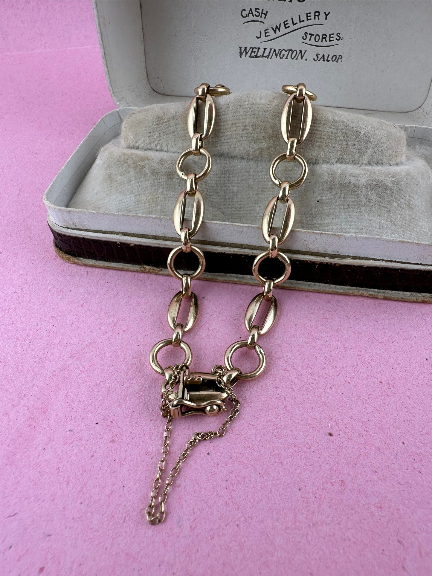 Vintage 9ct Oval and round link bracelet
