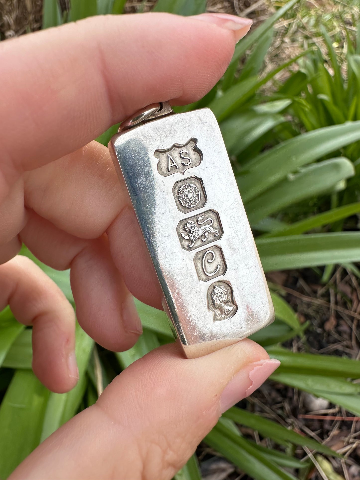 Vintage Silver Ingot pendant - Queen Elizabeth II silver Jubilee 1977