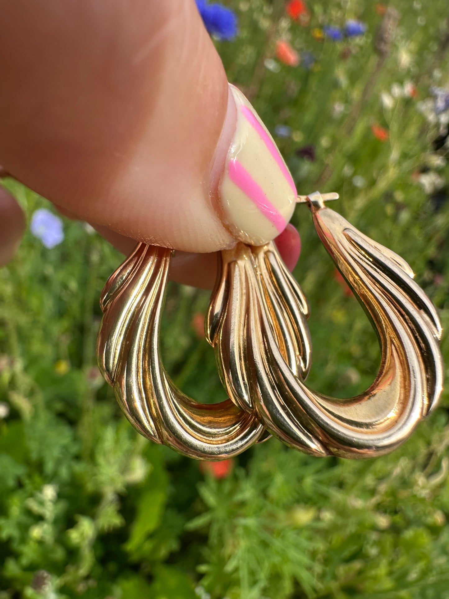 Vintage UnoAerre Swag Hoops