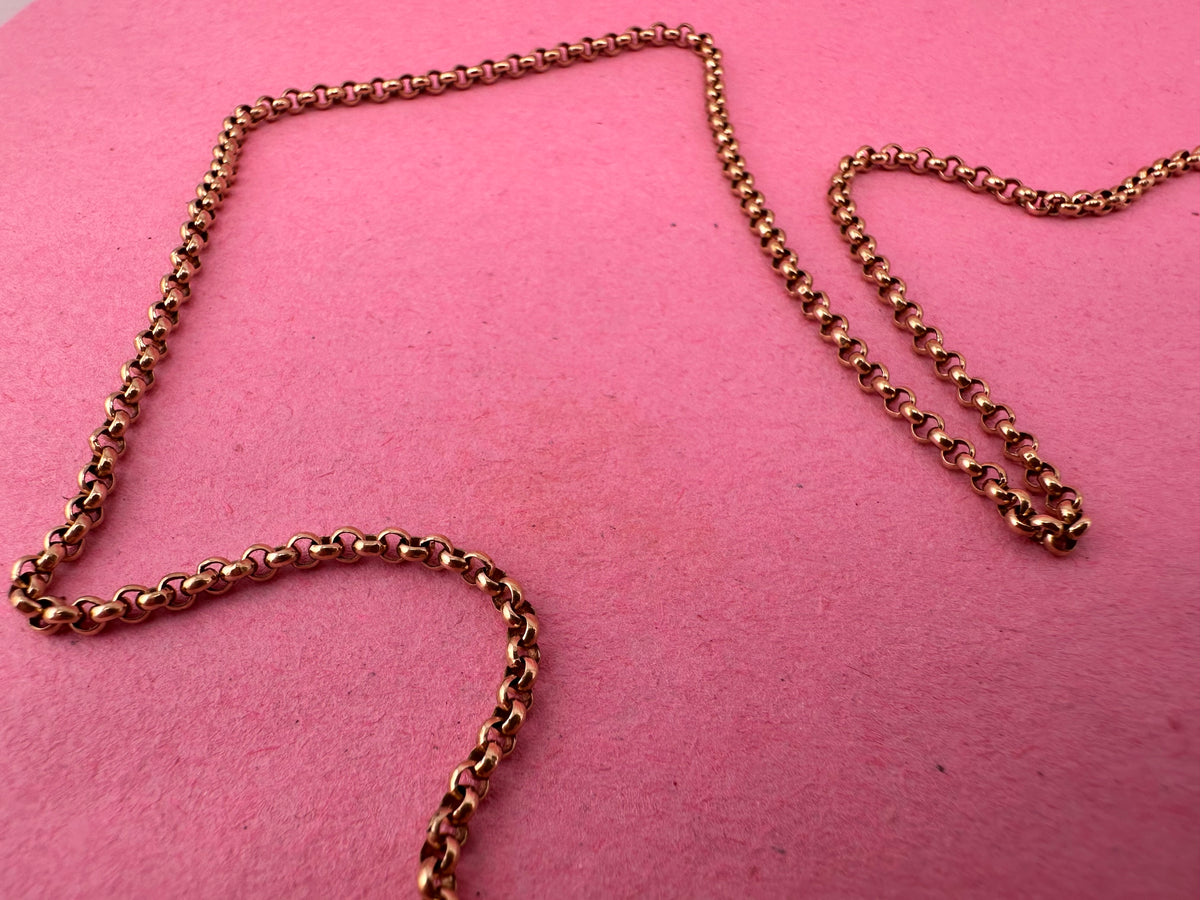 Vintage 9ct Gold long Belcher chain