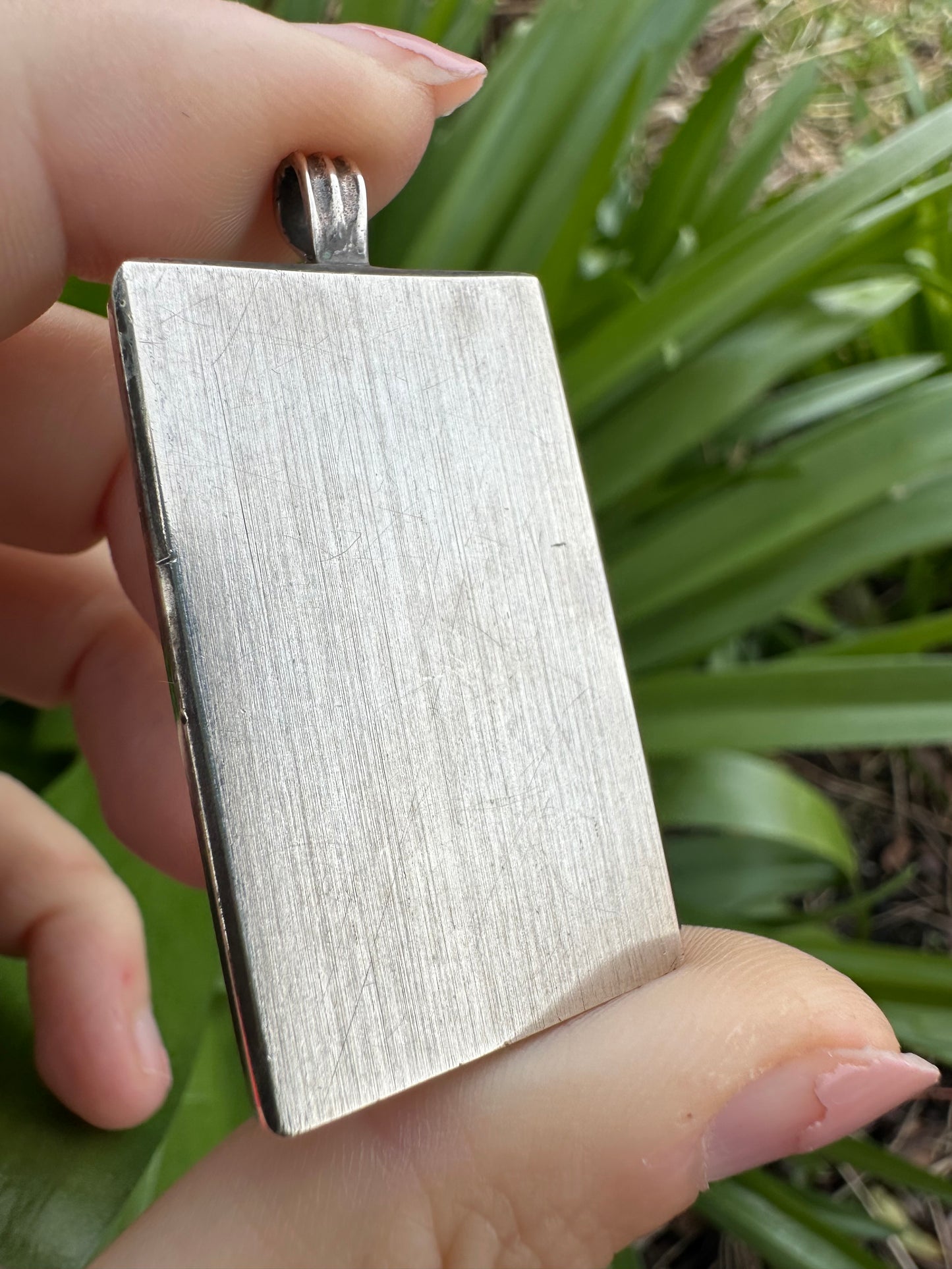 Silver ingot pendant, Silver Jubilee 1977, with brushed back