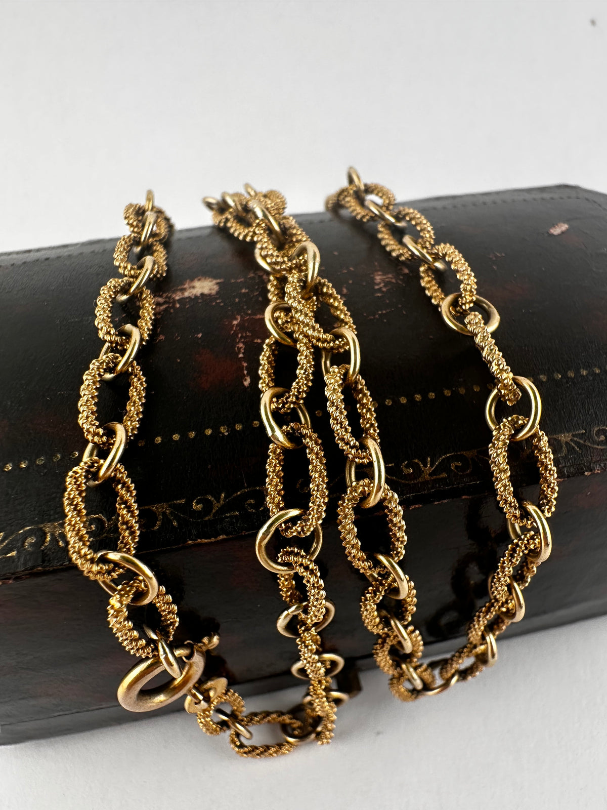 Vintage 9ct Gold Textured Cable Chain