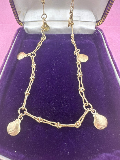 Vintage 9ct Gold Infinity Link chain with 14ct Shells