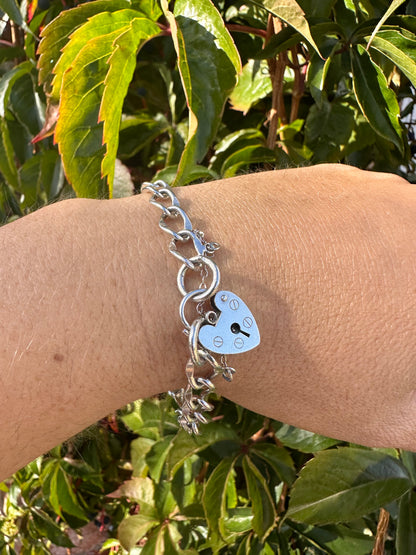 Sterling silver Curb bracelet with heart padlock