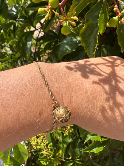 Victorian 15ct Rope bracelet with Etruscan revival orb.