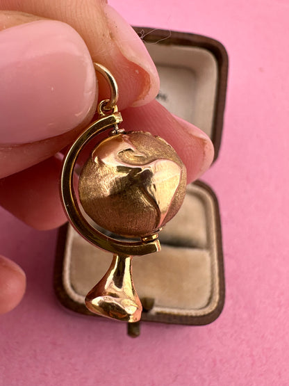 Vintage 9ct Gold Globe Charm
