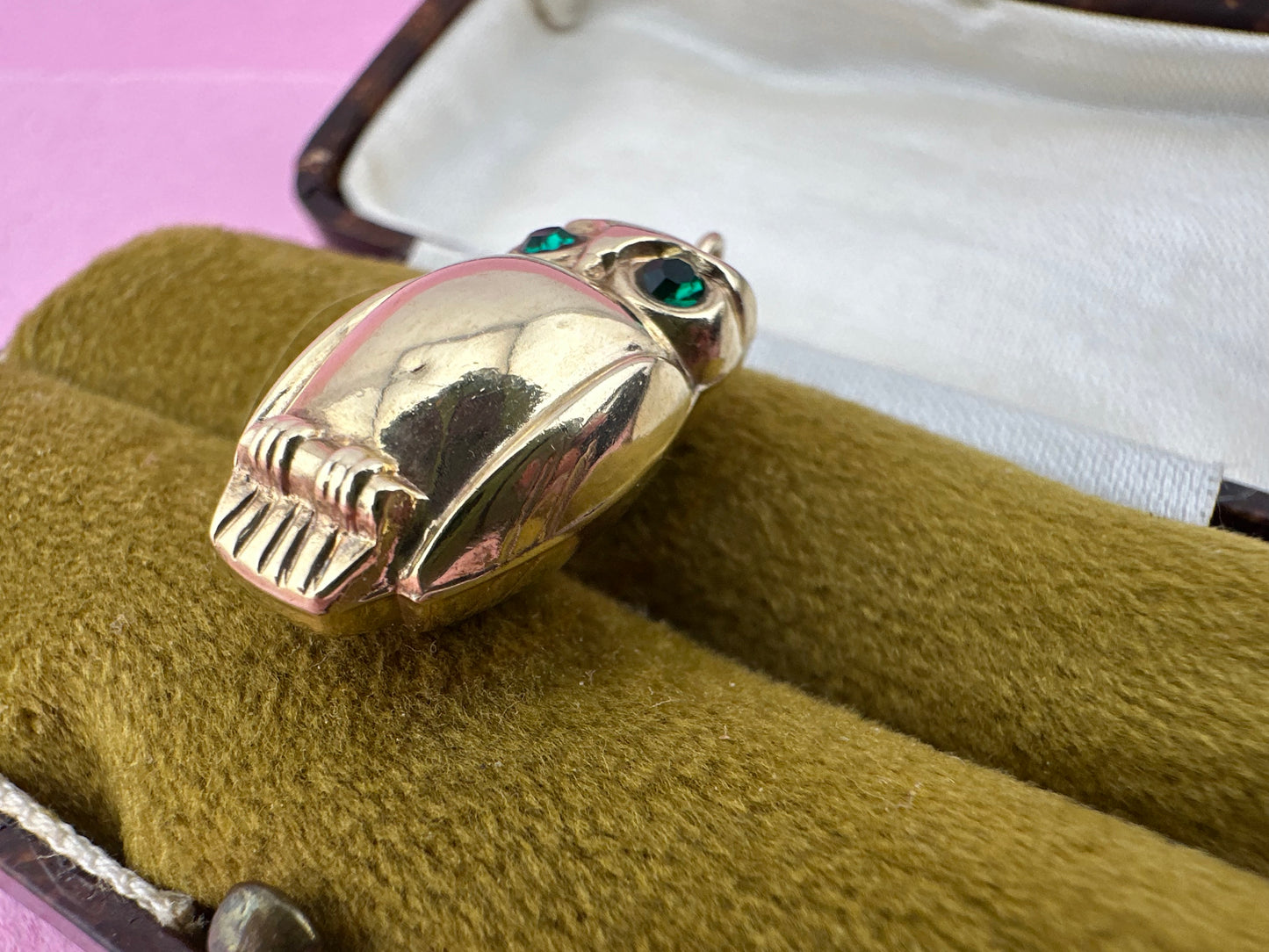 Vintage 9ct Gold Owl charm with green past eyes