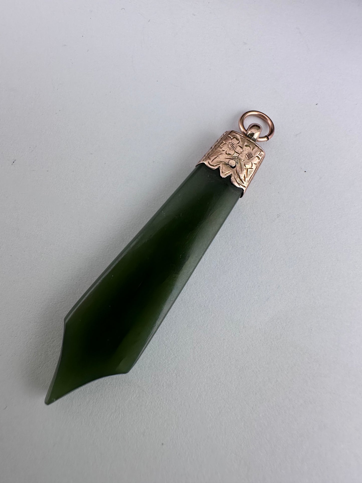 Antique 9ct rose gold Nephrite Jade pendant