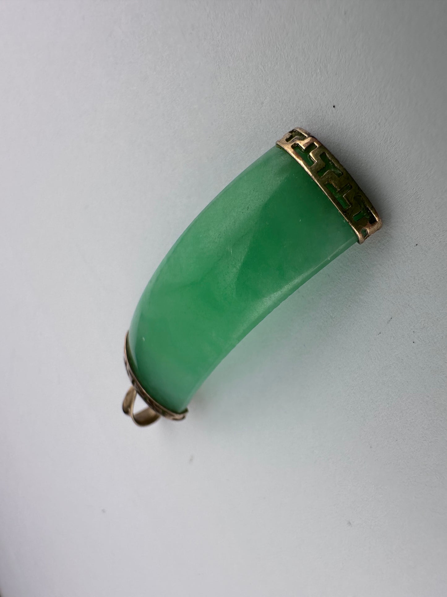 9ct Chinese Jade Pendant