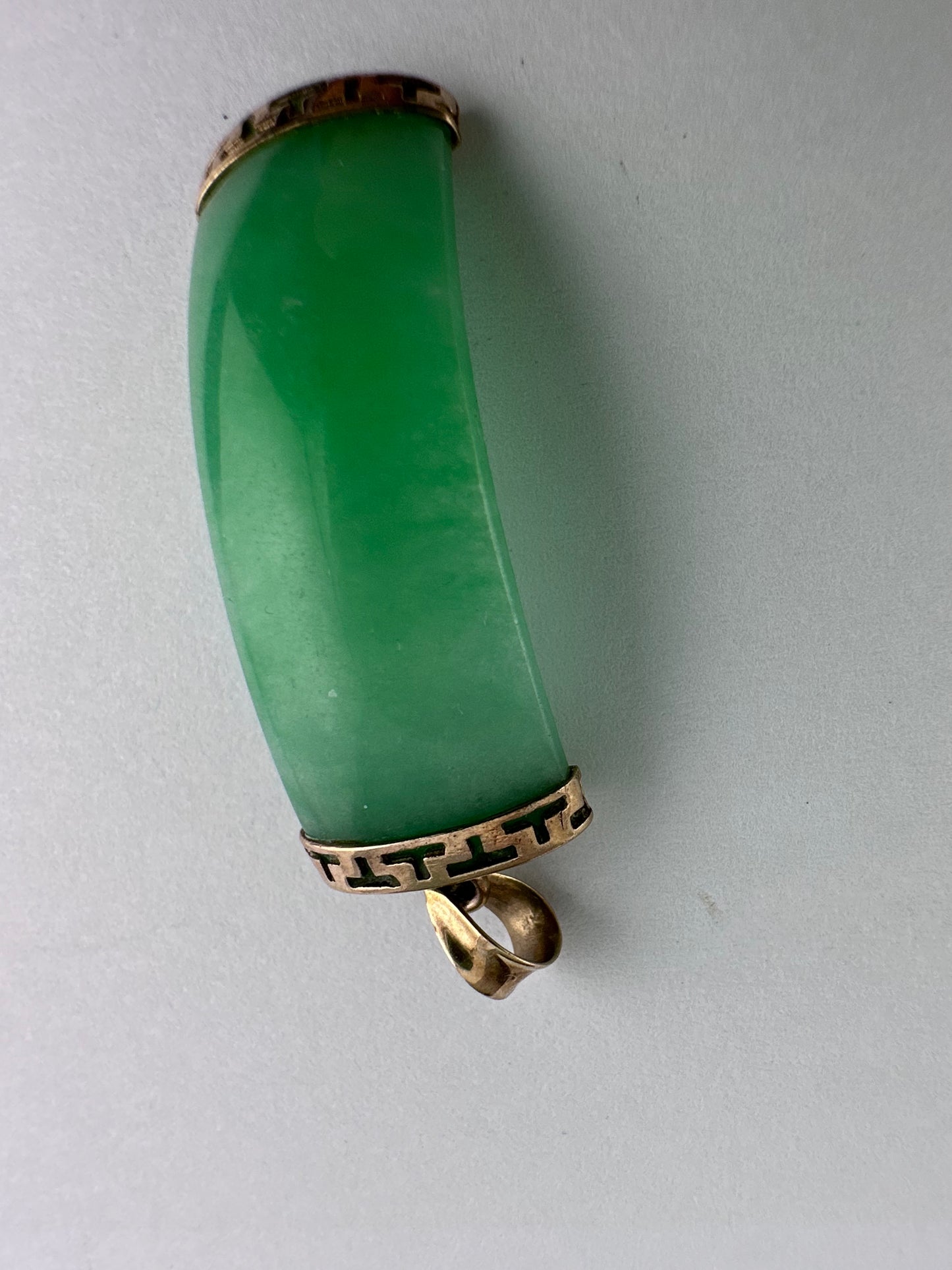 9ct Chinese Jade Pendant