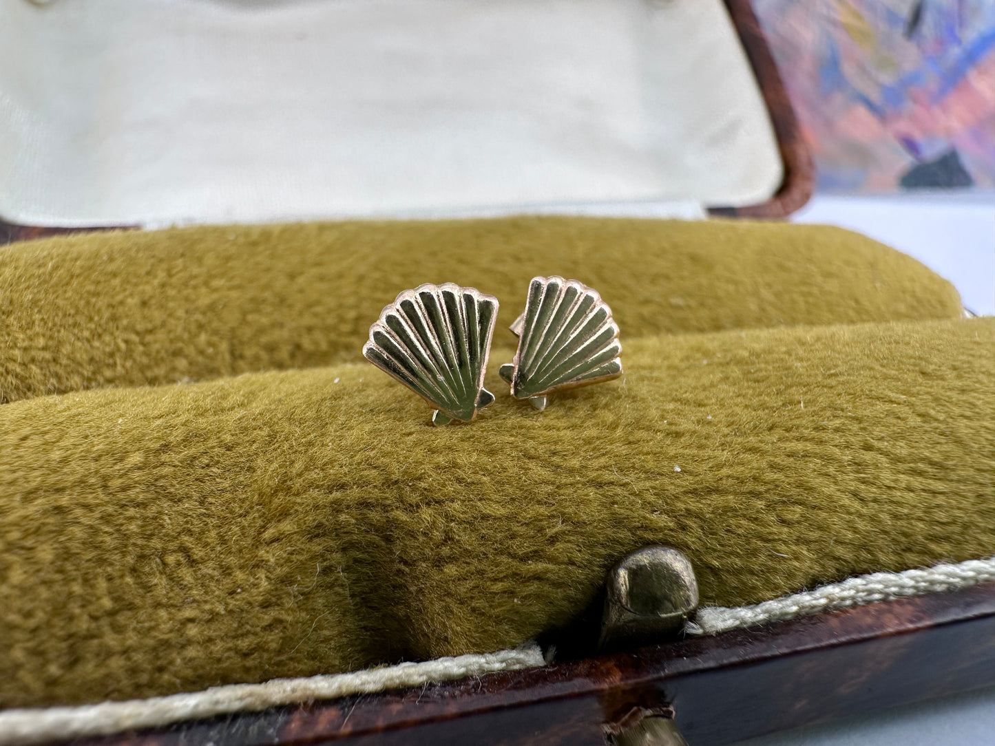9ct gold shell earrings