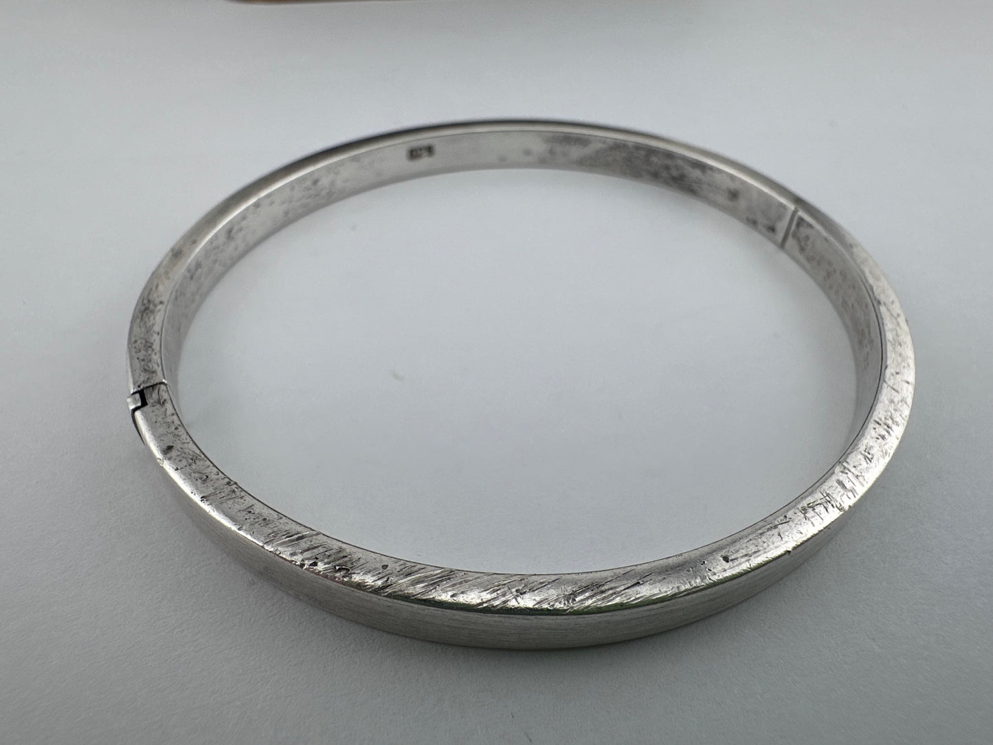 Sterling silver Plain hinged bangle