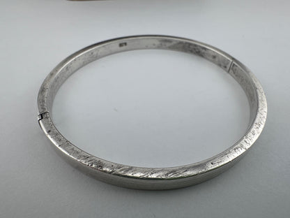 Sterling silver Plain hinged bangle