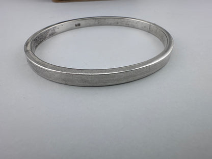 Sterling silver Plain hinged bangle