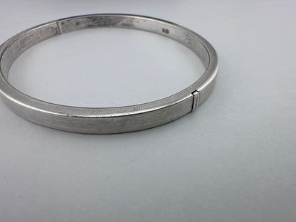 Sterling silver Plain hinged bangle