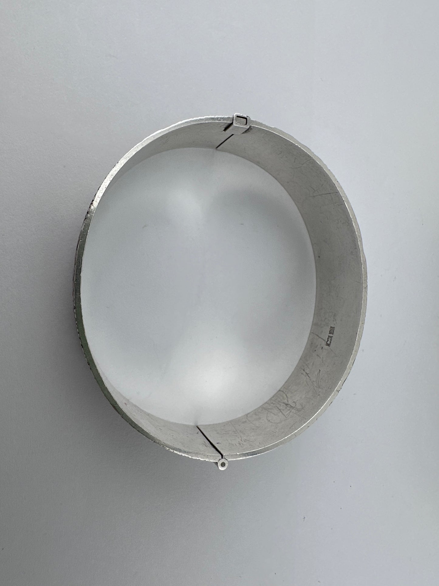 Sterling Silver 1970s hinged Bangle