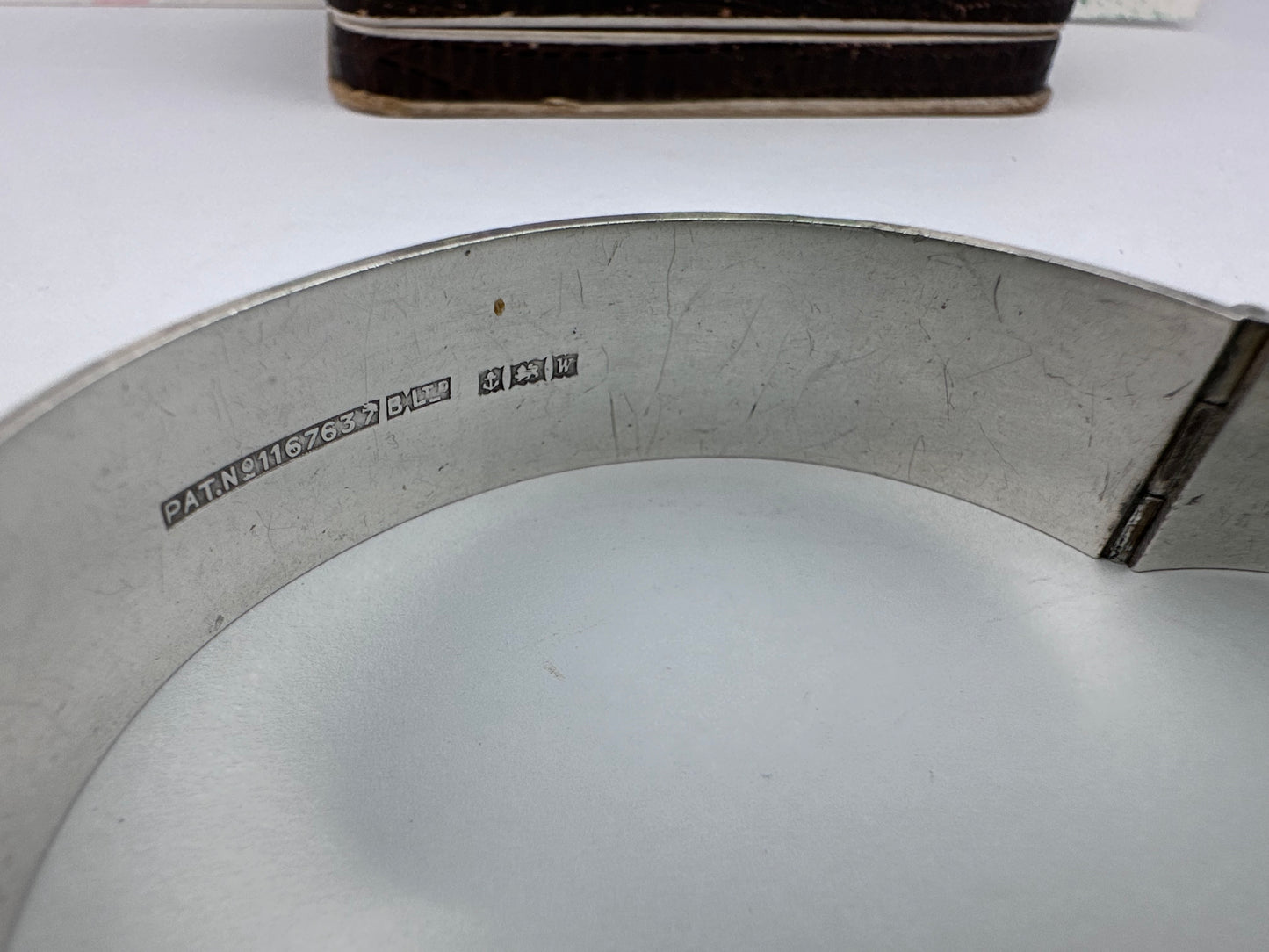 Sterling Silver 1970s hinged Bangle