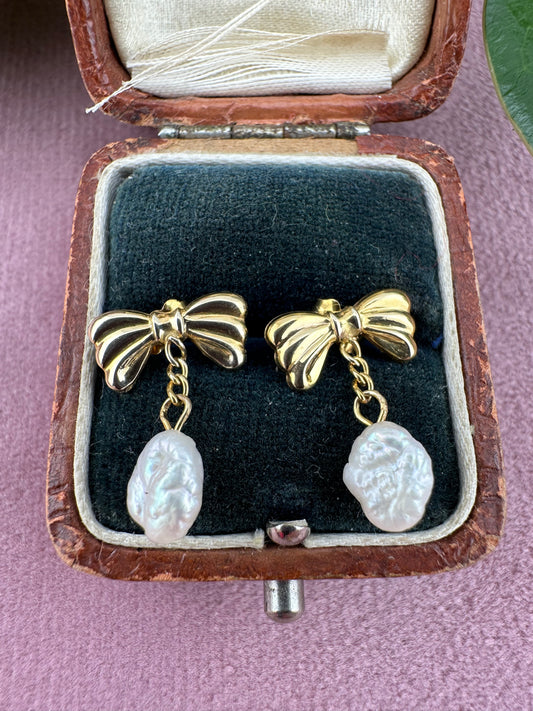 9ct Bow Earrings with rice pearl drops