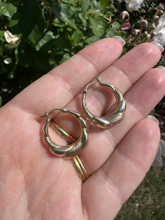 9ct Gold Puffy Stripe hoops