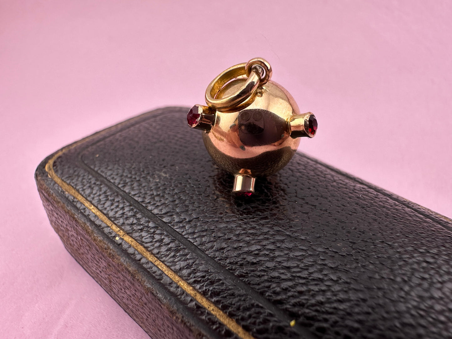 Vintage 18ct Gold Sputnik with paste pink/red stones