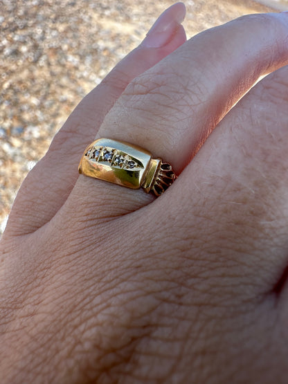 Antique 18ct Gold Rose Cut diamond Gypsy set ring