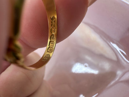 Antique 18ct Gold Rose Cut diamond Gypsy set ring