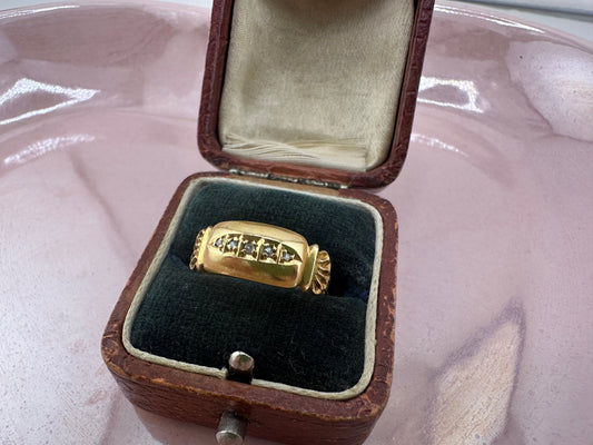 Antique 18ct Gold Rose Cut diamond Gypsy set ring