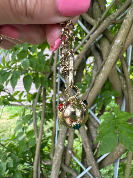 9ct Gold Sputnik with carnelian, onyx & green agate gemstones