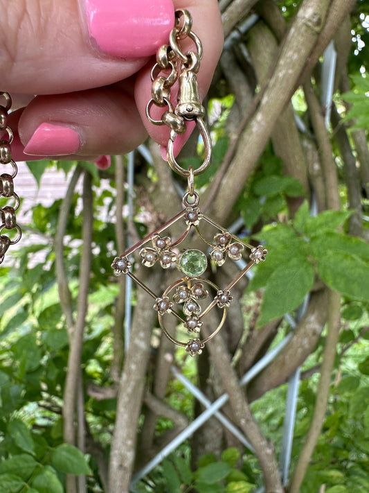 Edwardian 9ct Gold Peridot & Seed Pearl Lavalier pendant