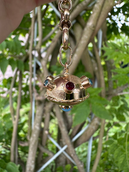 18ct Gold UFO Sputnik pendant with Topaz, Garnet & Turquoise stones.