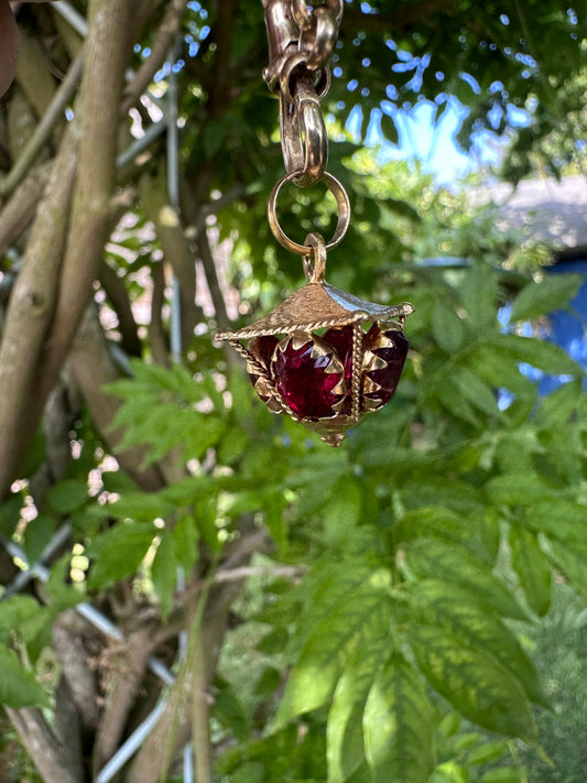 18ct Garnet Lantern Pendant