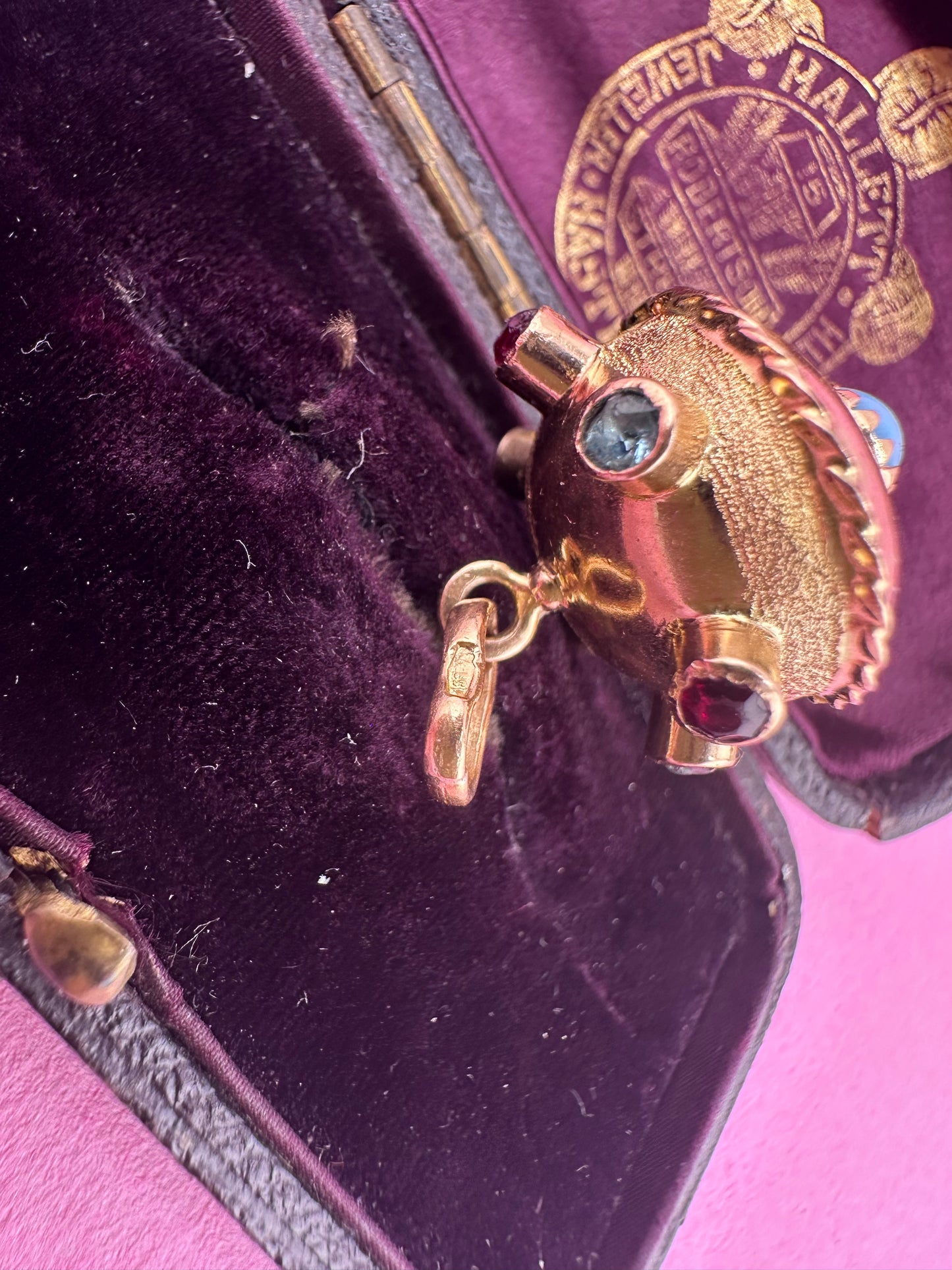 18ct Gold UFO Sputnik pendant with Topaz, Garnet & Turquoise stones.
