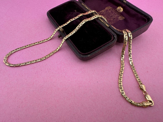 9ct Yellow Gold C Link chain