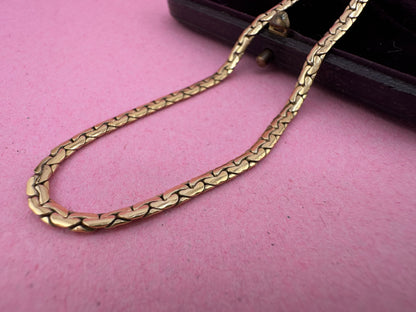 9ct Yellow Gold C Link chain