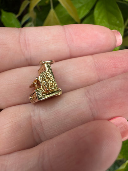 Vintage 9ct Gold Cash register charm, bottom opens