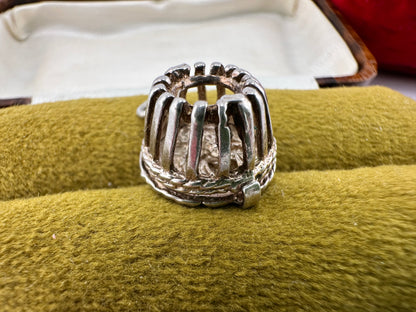 Silver Lobster Pot charm, opens
