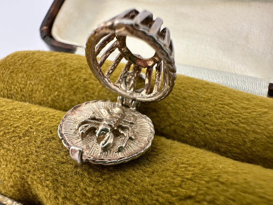 Silver Lobster Pot charm, opens