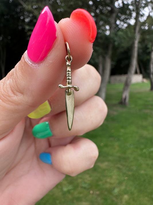 Vintage 9ct Dagger charm