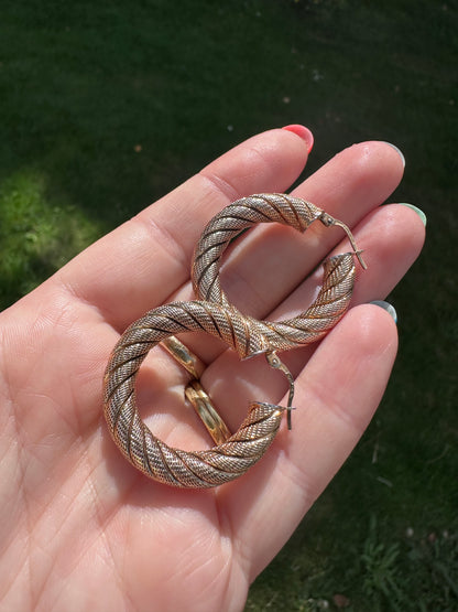 9ct Gold UnoAerre Textured chunky Round Hoops