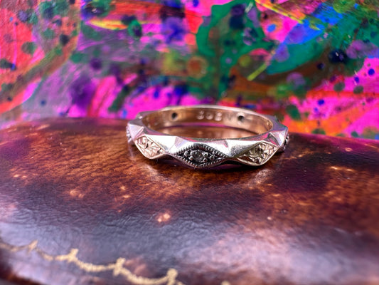9ct two tone gold patterned ZigZag band with diamonds