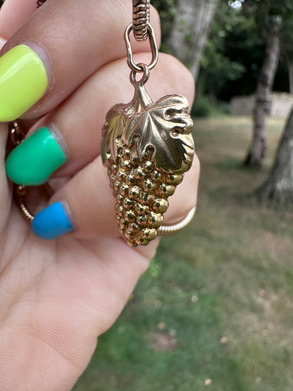 Vintage 9ct Gold Grape Charm