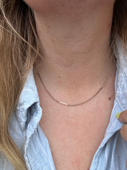 Antique 9ct yellow gold Bar and Cable link chain with bolt clasp.