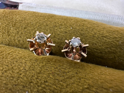 9ct Diamond buttercup stud earrings