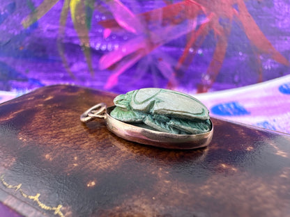 14ct faience scarab beetle pendant