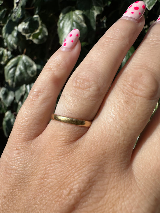 Antique 22ct Gold plain band, early Victorian