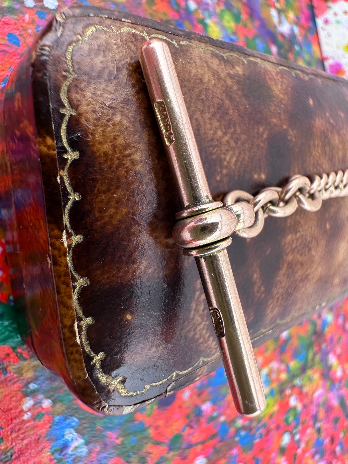 Antique 9ct Gold Swivel T-Bar on a chain